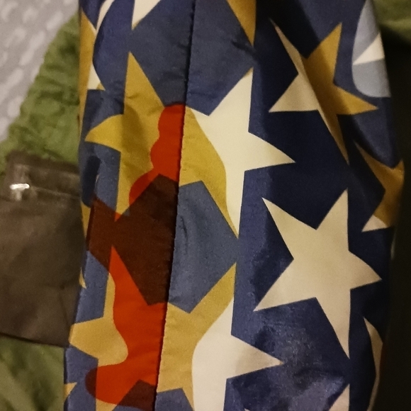 Valentino Garavani pouch. - Picture 7 of 13